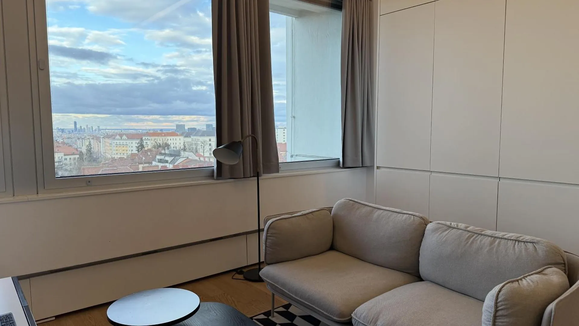 Vienna Skyline View Luxury Loft Near City Center 0*,  Ausztria