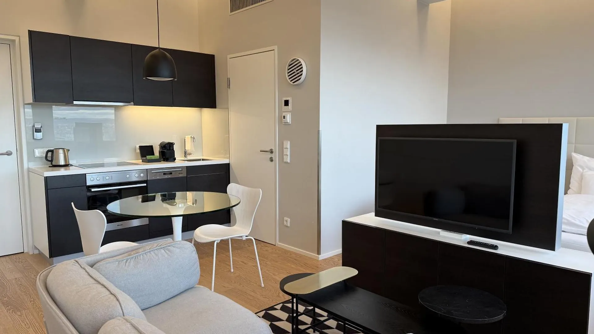 Vienna Skyline View Luxury Loft Near City Center Ausztria